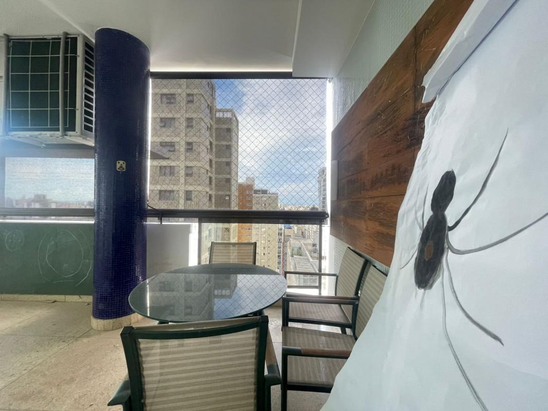 Apartamento, Funcionários, 4 Quartos, 3 Vagas, 2 Suítes