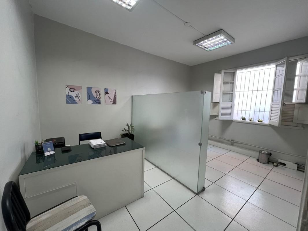Andar, Centro, 0 Quarto, 0 Vaga
