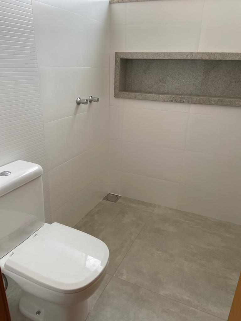 Casa, Centro, 3 Quartos, 1 Vaga, 3 Suítes