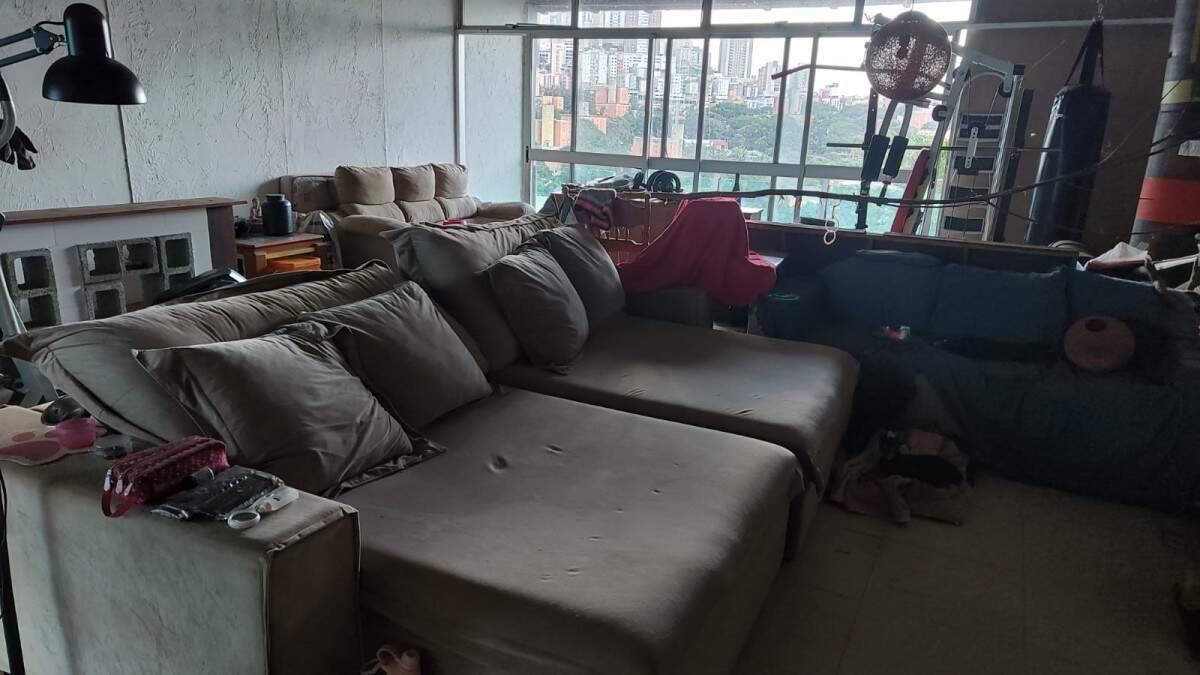 Casa, Estoril, 2 Quartos, 4 Vagas, 1 Suíte