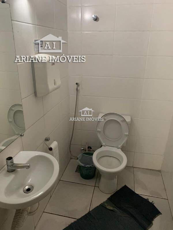 Galpão, Industrial, 0 Quarto, 0 Vaga