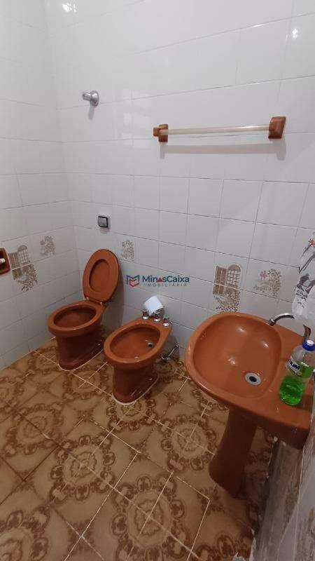 Casa, Primavera, 4 Quartos, 3 Vagas