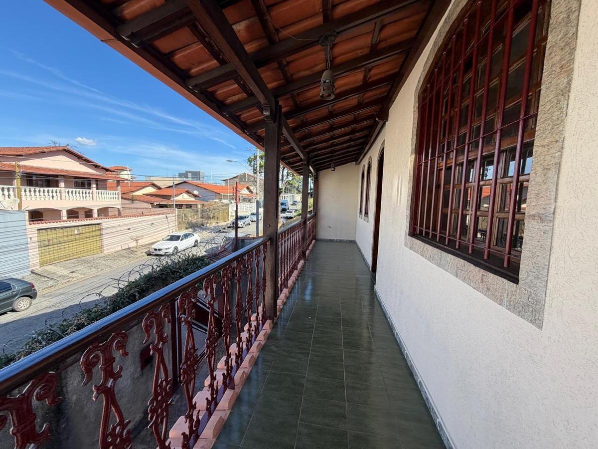 Casa, Alvorada, 4 Quartos, 2 Vagas, 1 Suíte