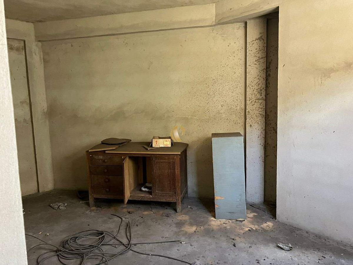 Prédio, Centro, 0 Quarto, 0 Vaga