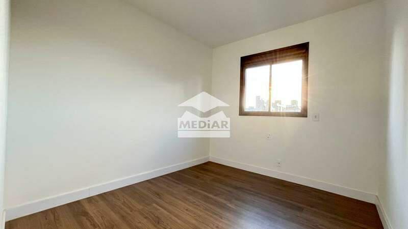 Apartamento, Cruzeiro, 3 Quartos, 2 Vagas, 1 Suíte