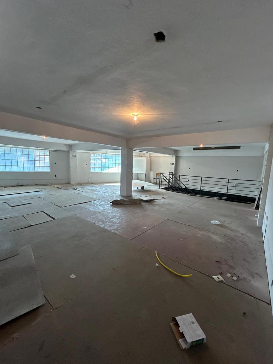 Galpão, Santa Terezinha, 0 Quarto, 5 Vagas