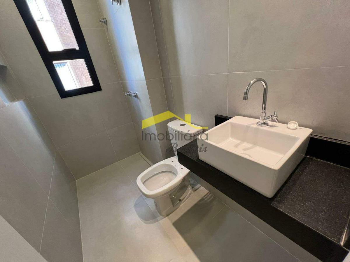 Cobertura, Buritis, 2 Quartos, 2 Vagas, 2 Suítes