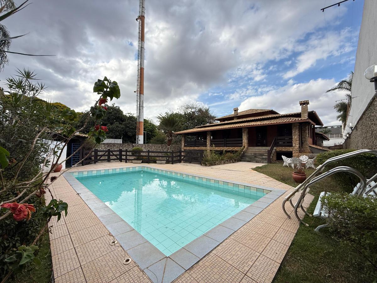 Casa, São Luiz (pampulha), 5 Quartos, 10 Vagas, 3 Suítes