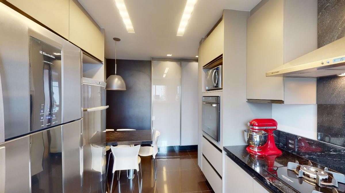 Apartamento, Funcionários, 4 Quartos, 4 Vagas, 2 Suítes