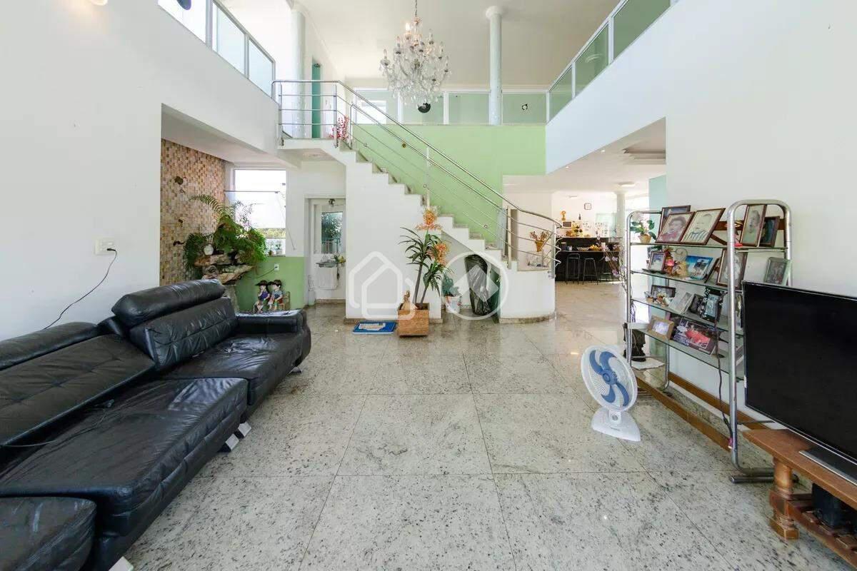 Casa, Padre Eustáquio, 4 Quartos, 10 Vagas, 2 Suítes