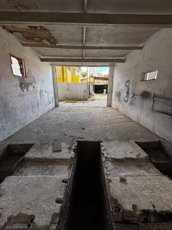 Galpão, Nova Floresta, 0 Quarto, 15 Vagas