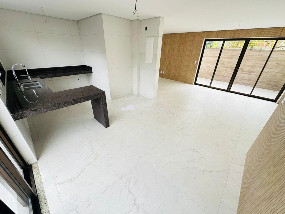 Apartamento, Jaraguá, 4 Quartos, 3 Vagas, 4 Suítes