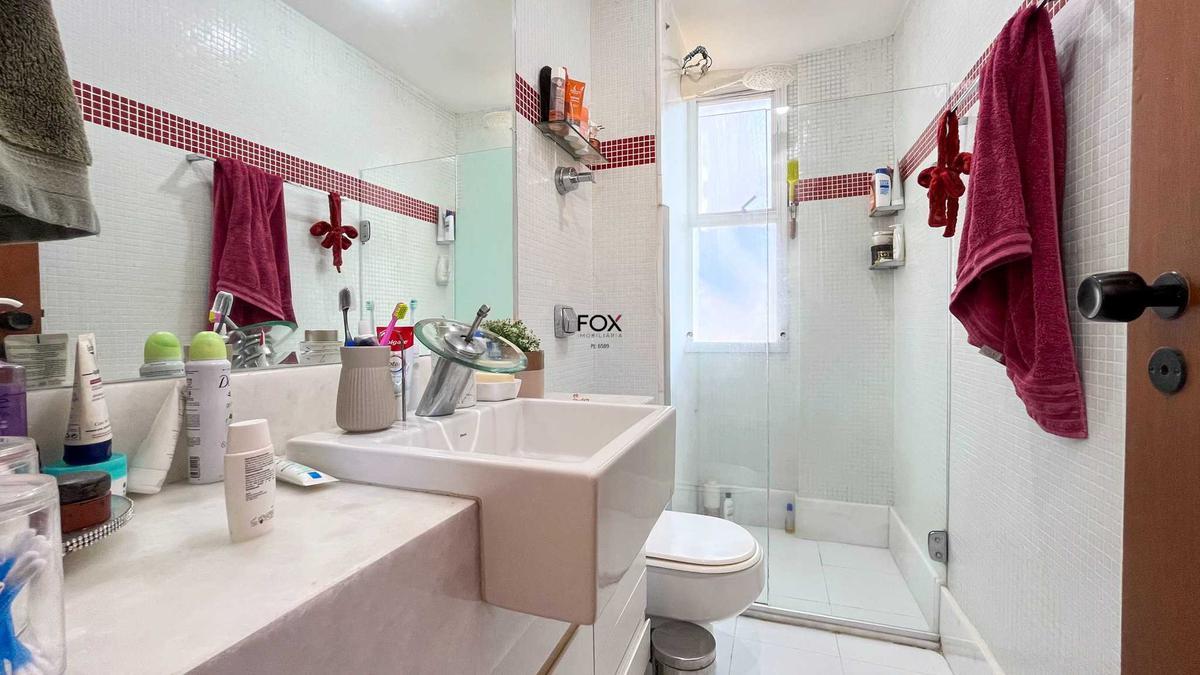 Apartamento, Funcionários, 2 Quartos, 2 Vagas, 1 Suíte