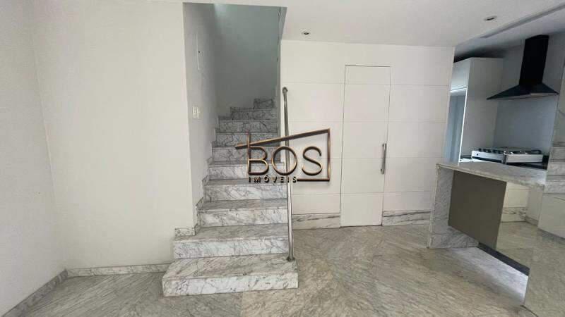 Cobertura, Funcionários, 3 Quartos, 2 Vagas, 1 Suíte