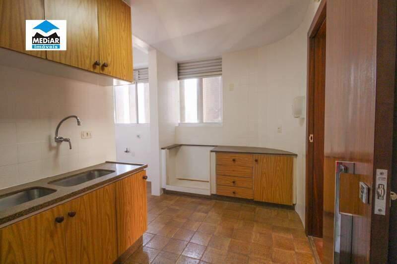 Apartamento, Funcionários, 4 Quartos, 2 Vagas, 1 Suíte