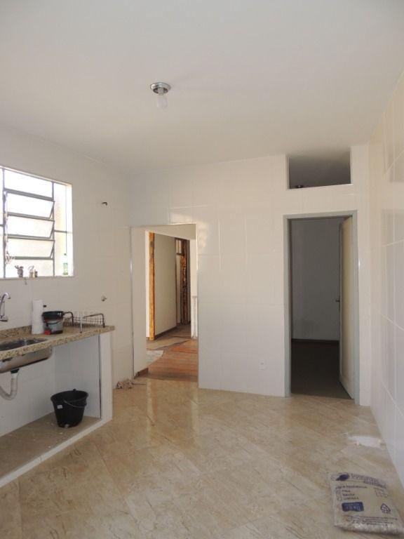 Casa, Centro, 5 Quartos, 0 Vaga