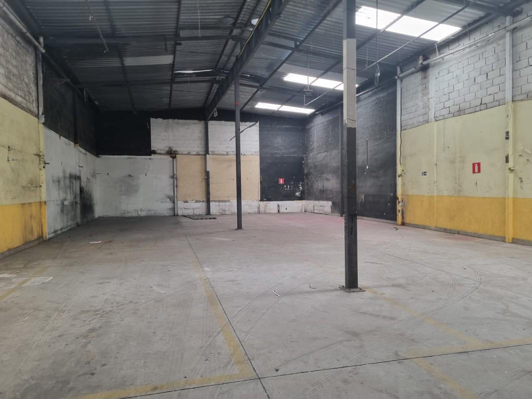 Galpão, Parque Ayrton Senna, 0 Quarto, 0 Vaga