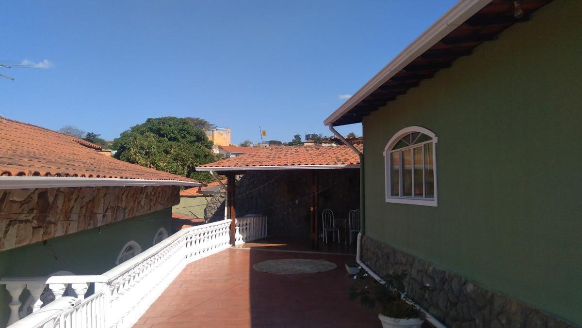 Casa, Floramar, 4 Quartos, 5 Vagas, 2 Suítes