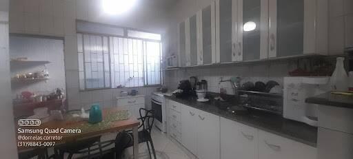 Casa, Centro Sul, 4 Quartos, 2 Vagas, 2 Suítes