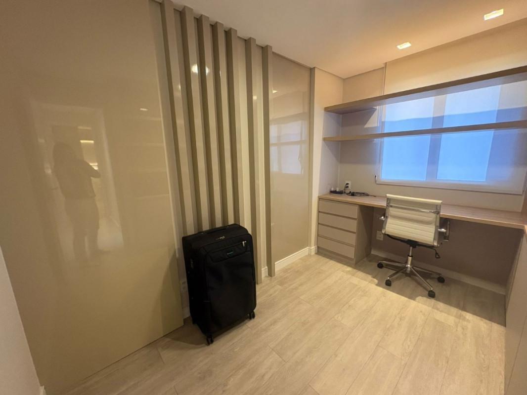 Apartamento, Serrano, 3 Quartos, 2 Vagas, 1 Suíte