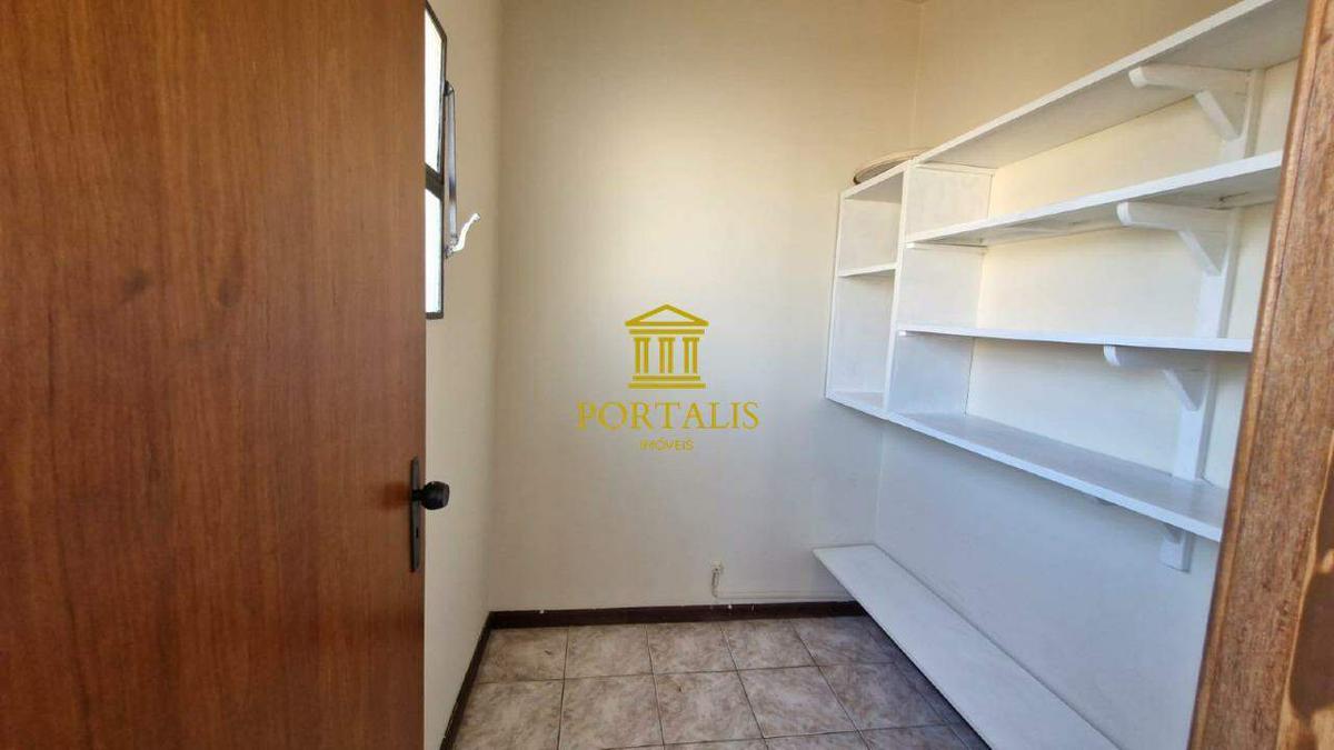 Apartamento, Sagrada Família, 2 Quartos, 1 Vaga