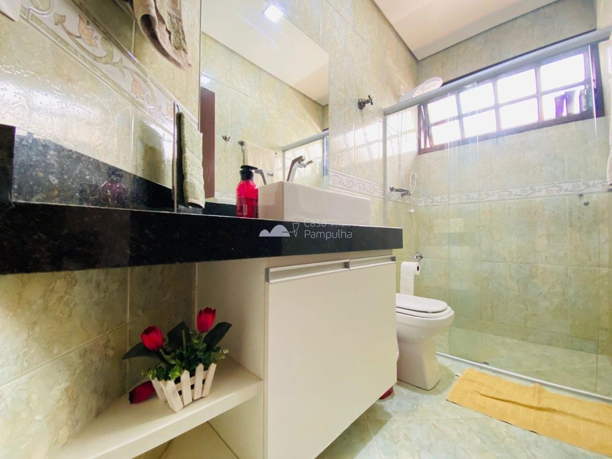 Casa, Trevo, 3 Quartos, 8 Vagas, 1 Suíte