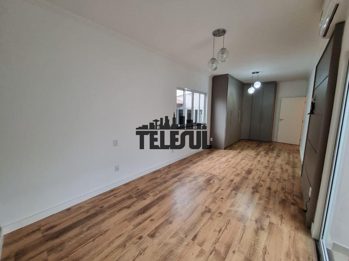 Casa, Jardim Ribeiro, 3 Quartos, 2 Vagas, 2 Suítes
