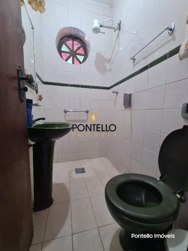 Casa, Cachoeirinha, 3 Quartos, 4 Vagas, 1 Suíte