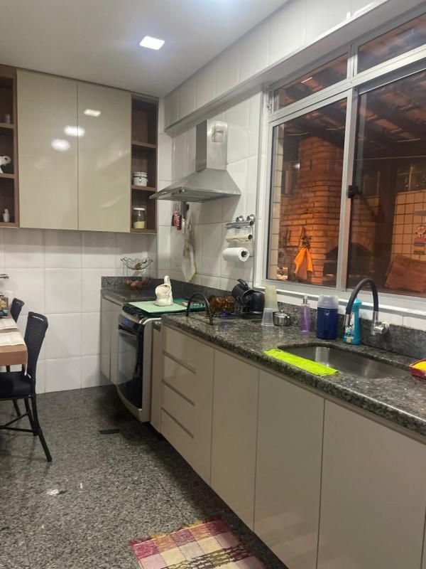 Apartamento, Castelo, 3 Quartos, 0 Vaga, 1 Suíte