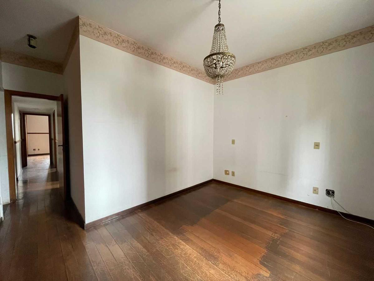 Apartamento, Funcionários, 4 Quartos, 2 Vagas, 1 Suíte