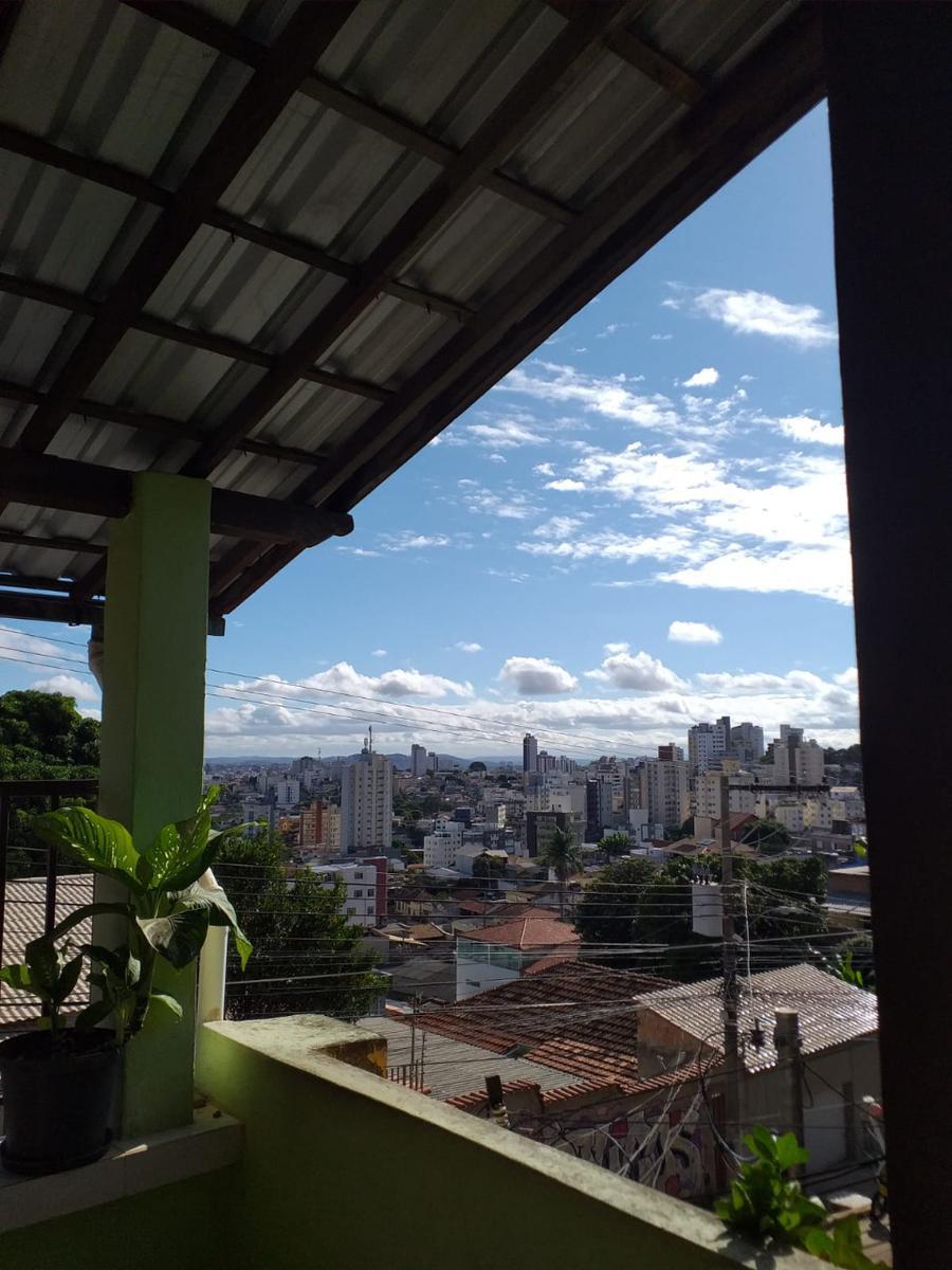 Casa, Concórdia, 4 Quartos, 2 Vagas, 1 Suíte