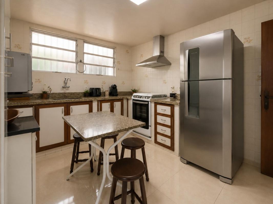 Casa, Alípio de Melo, 3 Quartos, 4 Vagas, 1 Suíte
