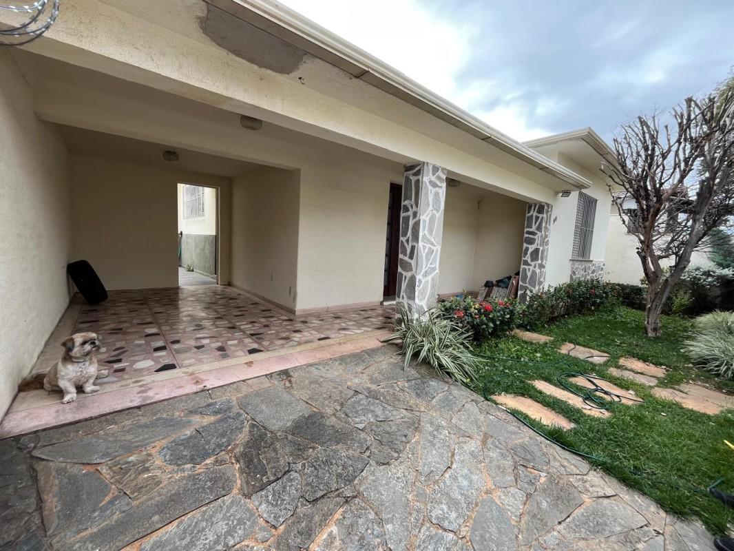 Casa, Calafate, 5 Quartos, 3 Vagas, 1 Suíte