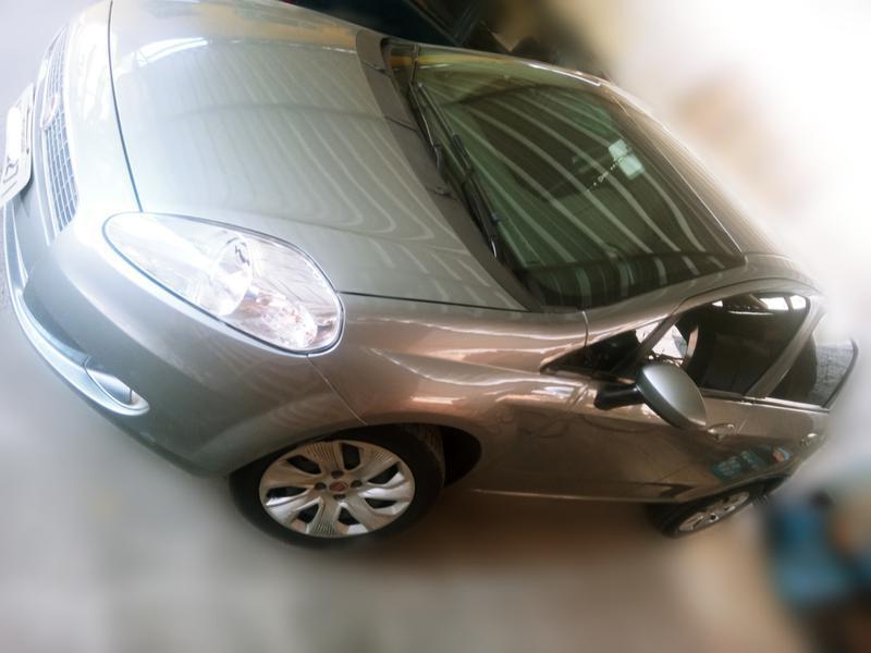Fiat Punto Essence 1.6 Flex 16v 5p