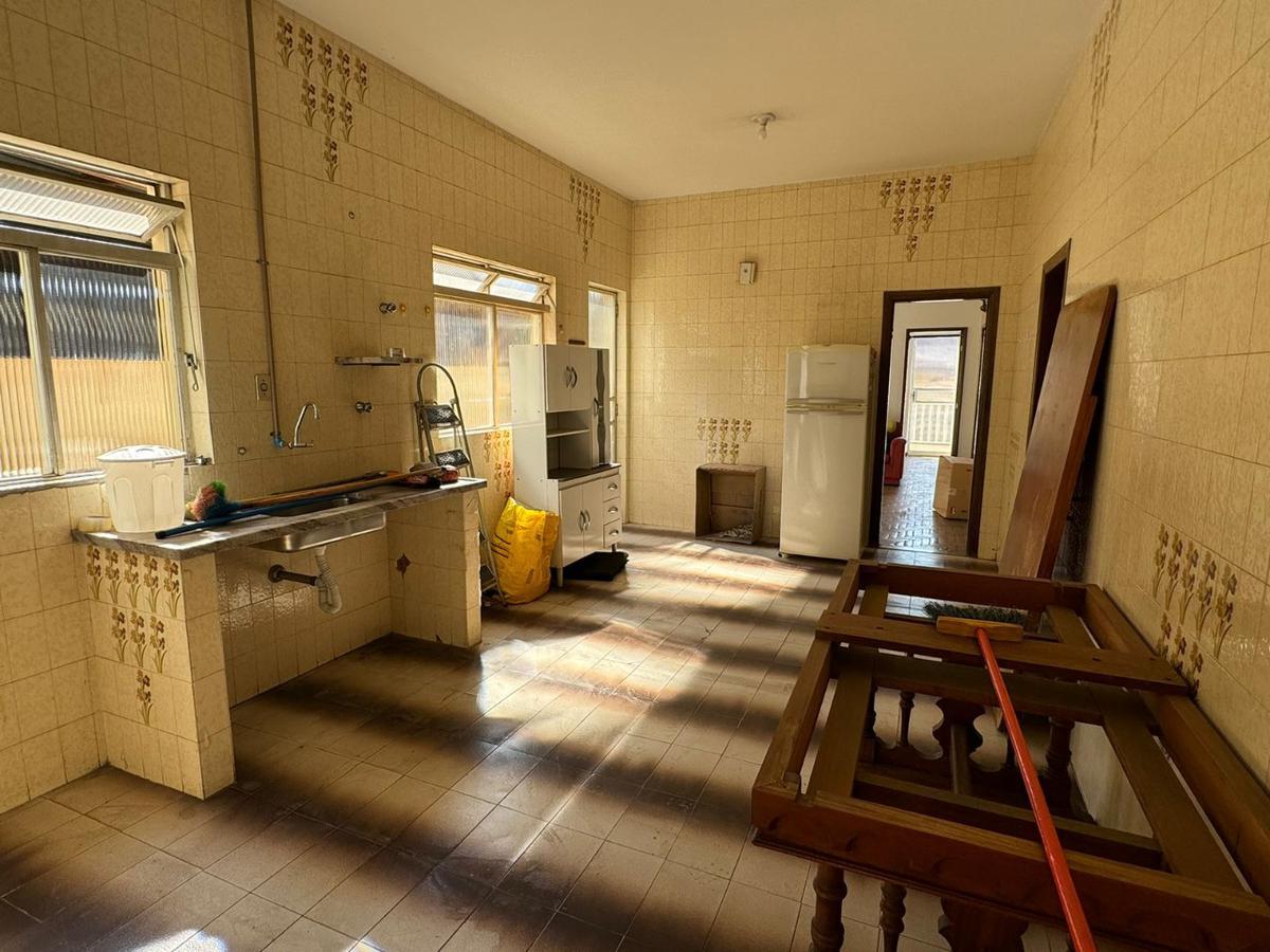 Casa, Renascença, 8 Quartos, 0 Vaga