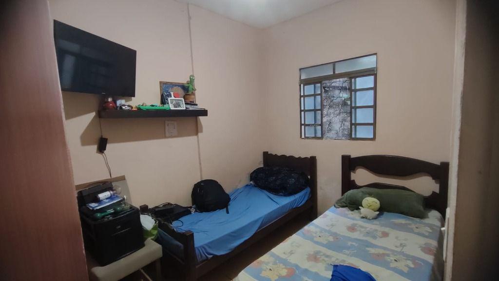 Casa, Fogo Apagou, 4 Quartos, 0 Vaga