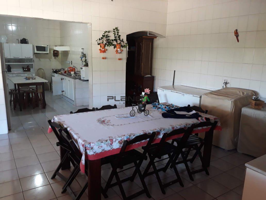 Casa, Industrial São Luiz, 4 Quartos, 4 Vagas, 2 Suítes