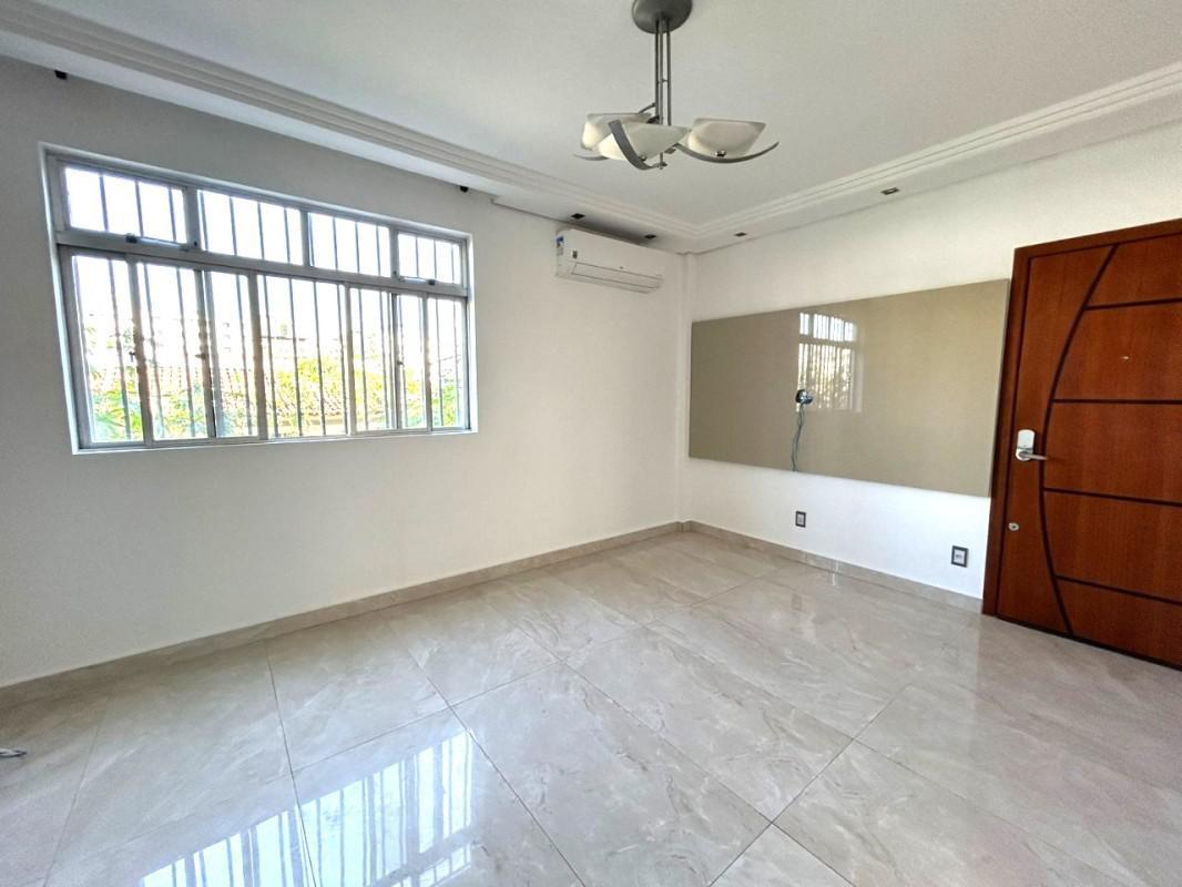 Apartamento, Sagrada Família, 3 Quartos, 1 Vaga, 1 Suíte