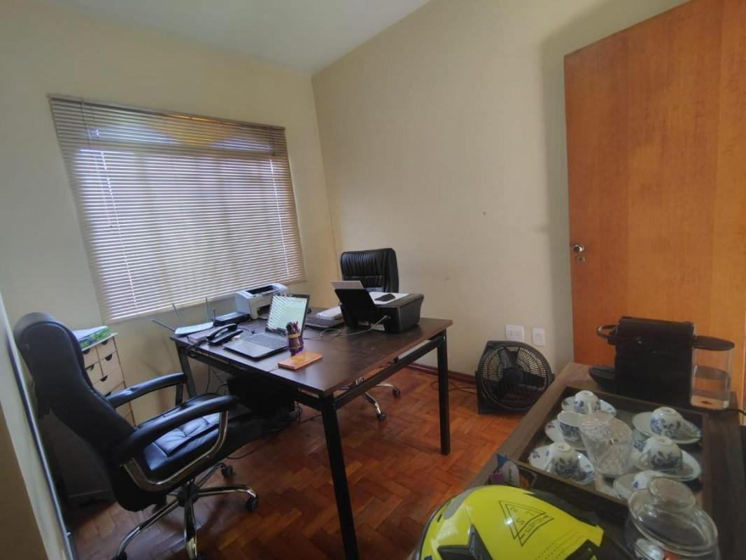 Casa, Nova Granada, 4 Quartos, 6 Vagas, 1 Suíte