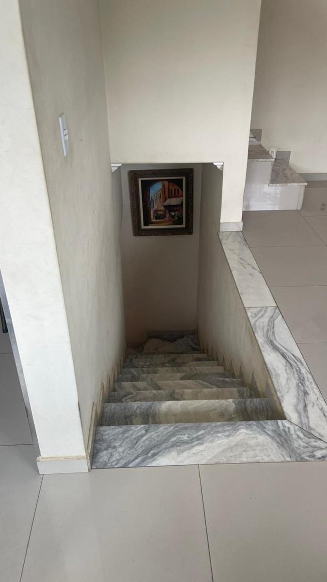 Casa, Centro, 2 Quartos, 1 Vaga