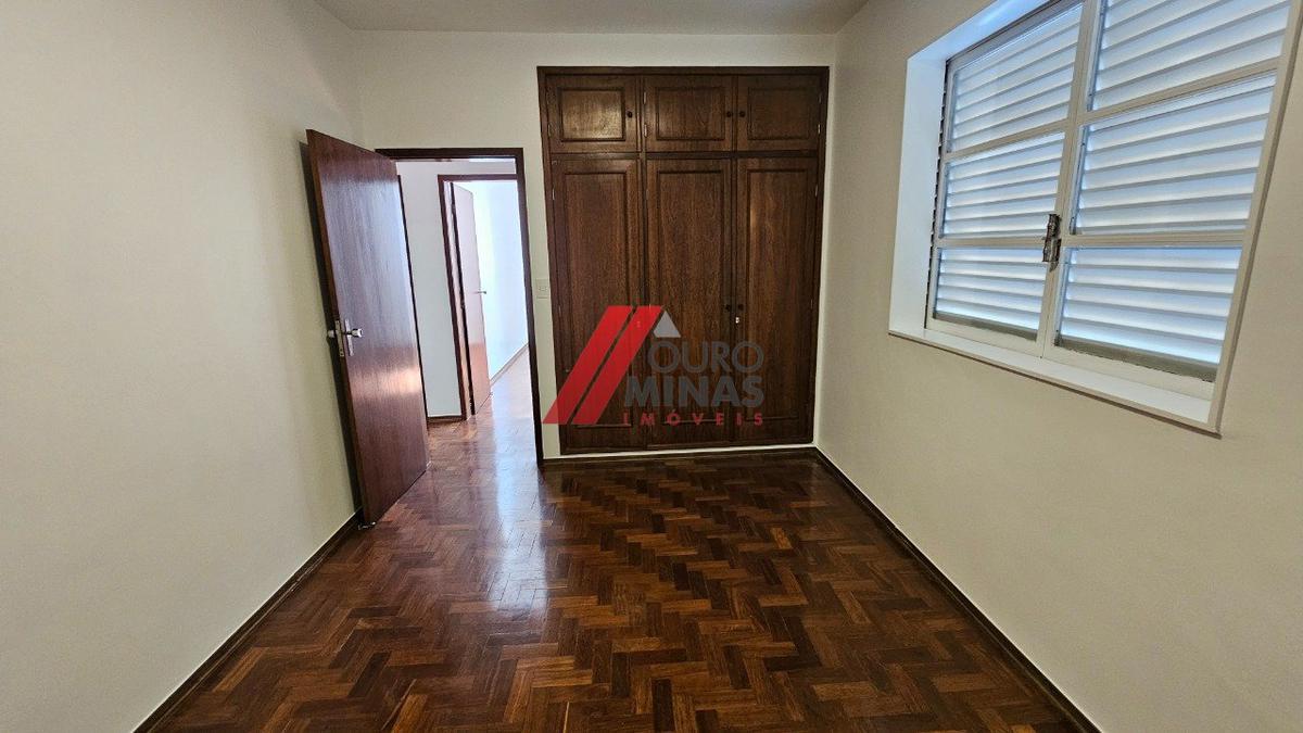 Apartamento, Funcionários, 4 Quartos, 2 Vagas, 1 Suíte