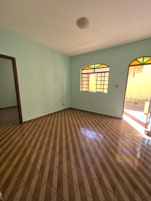 Casa, Planalto, 3 Quartos, 0 Vaga