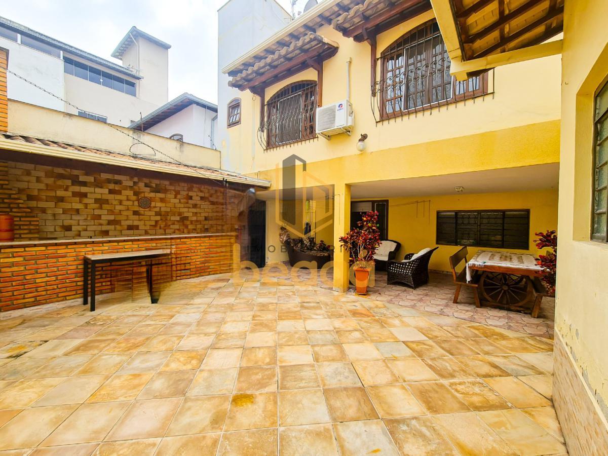Casa, Santa Mônica, 3 Quartos, 2 Vagas, 2 Suítes