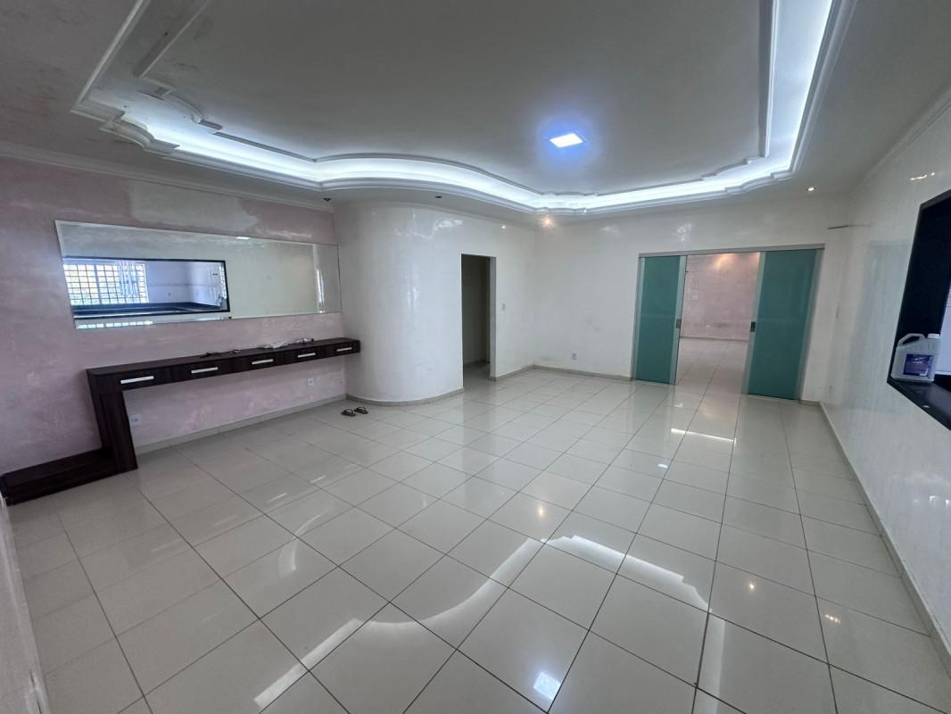Casa, Chácaras Reunidas Santa Terezinha, 6 Quartos, 15 Vagas, 4 Suítes