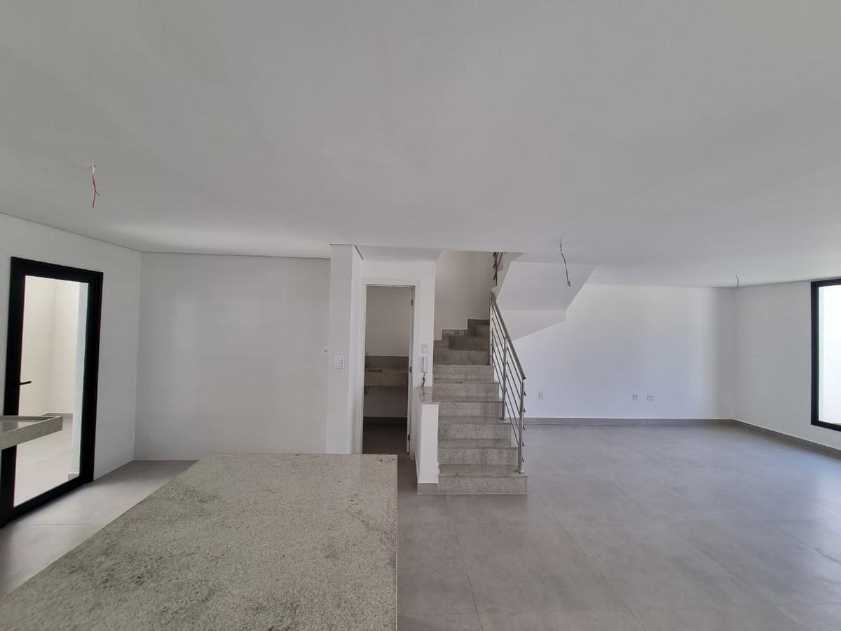 Casa, Planalto, 3 Quartos, 2 Vagas, 1 Suíte