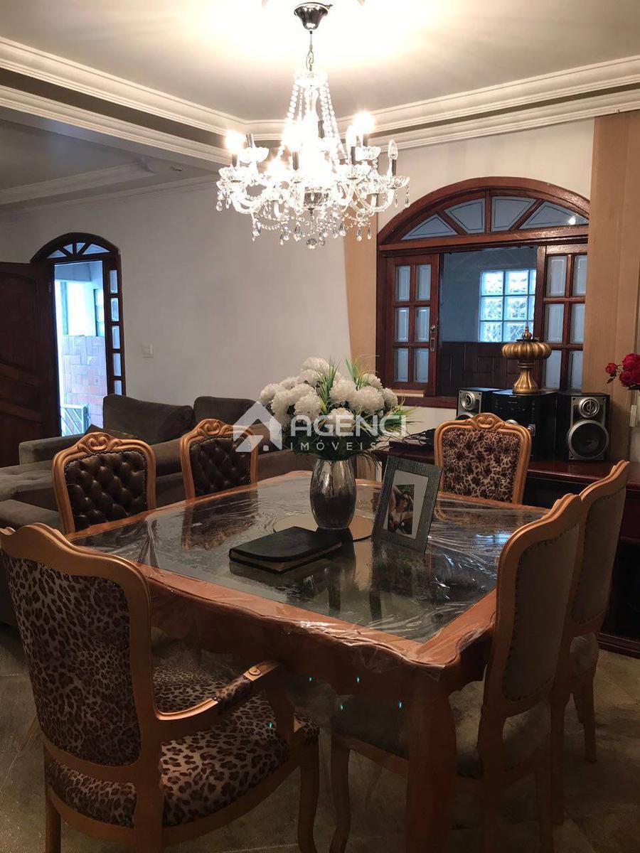 Casa, Santa Maria, 3 Quartos, 0 Vaga, 1 Suíte