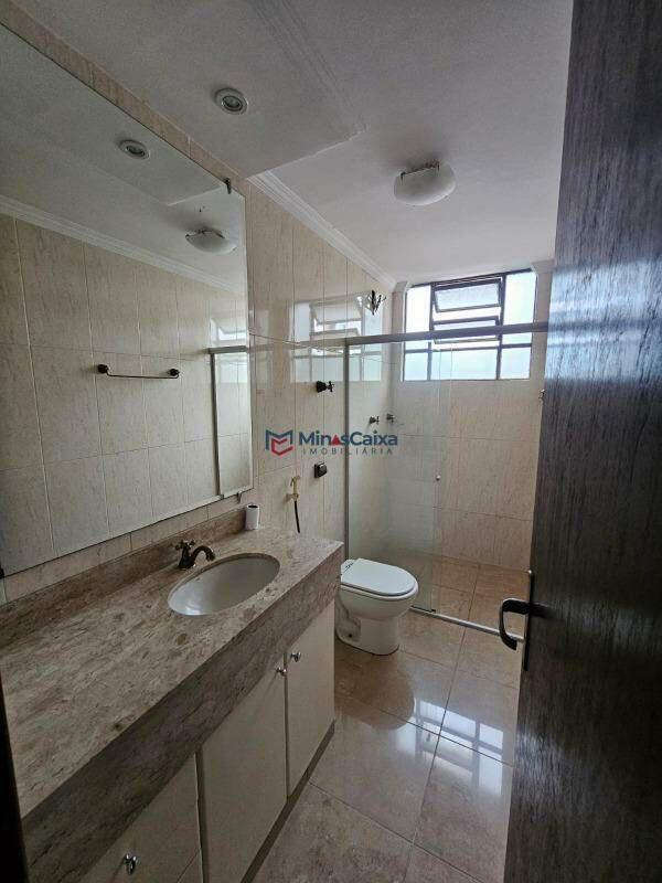 Apartamento, Funcionários, 3 Quartos, 2 Vagas, 1 Suíte