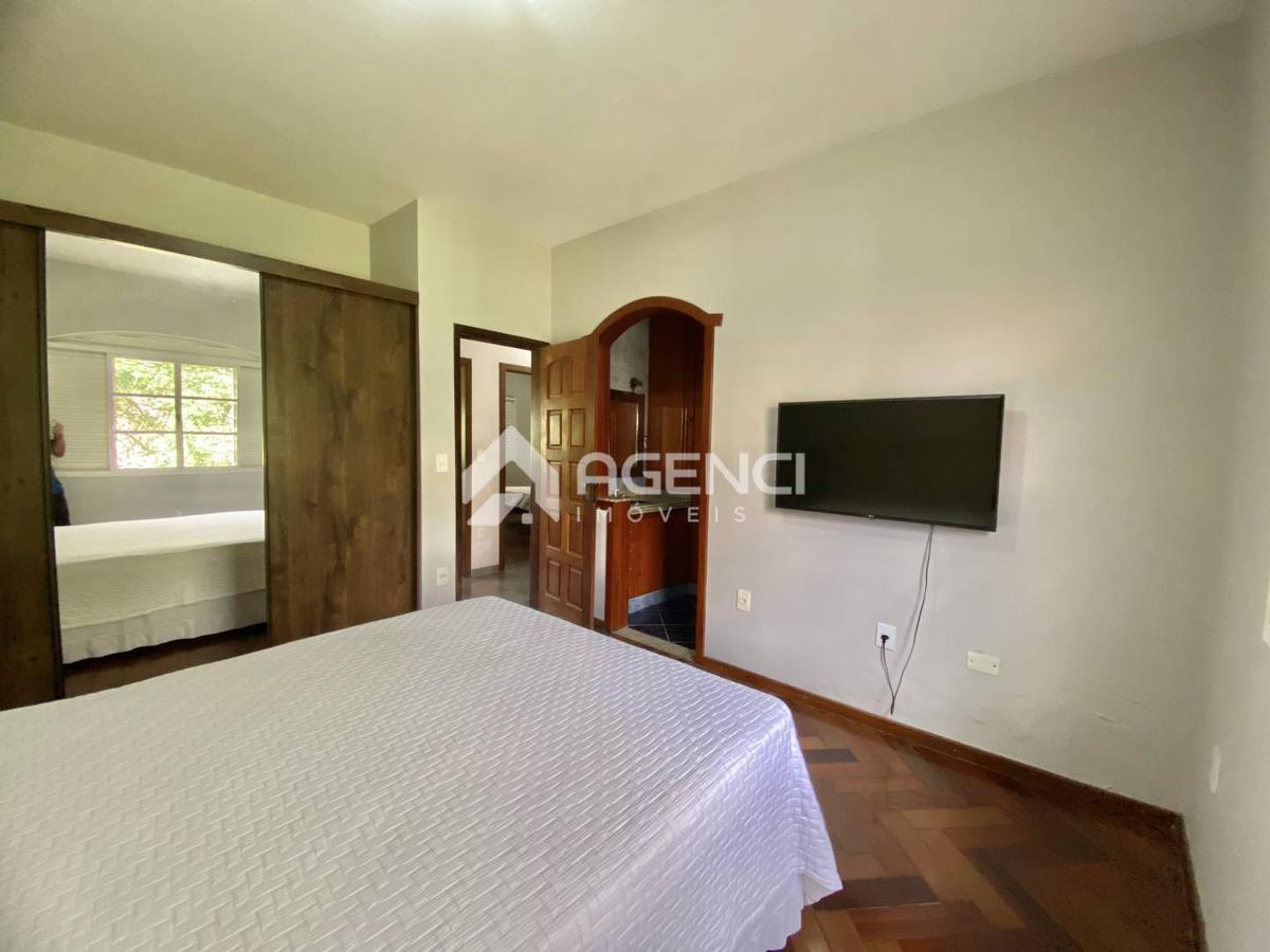 Casa, Camargos, 3 Quartos, 0 Vaga, 1 Suíte