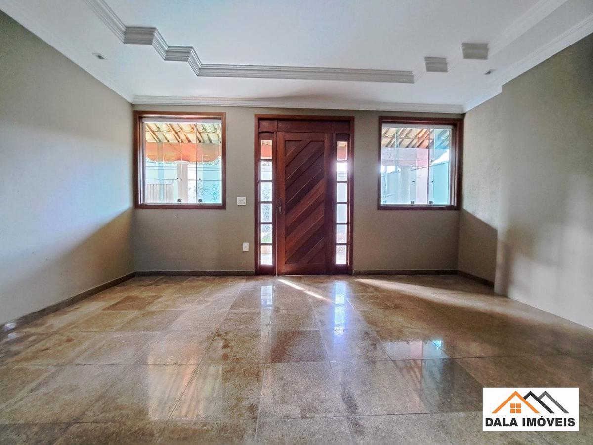 Casa, Santa Mônica, 4 Quartos, 5 Vagas, 2 Suítes