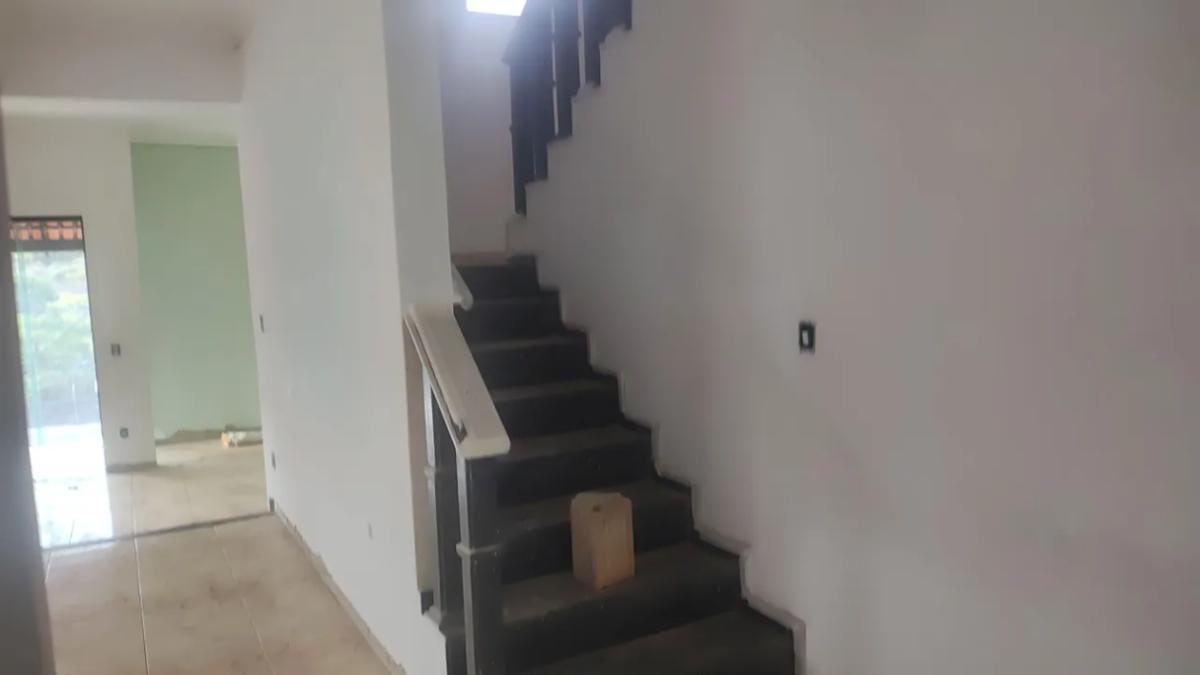 Casa, Colonial, 5 Quartos, 6 Vagas